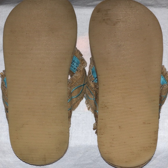 Stevies Suede Flip Flops - Picture 4 of 5